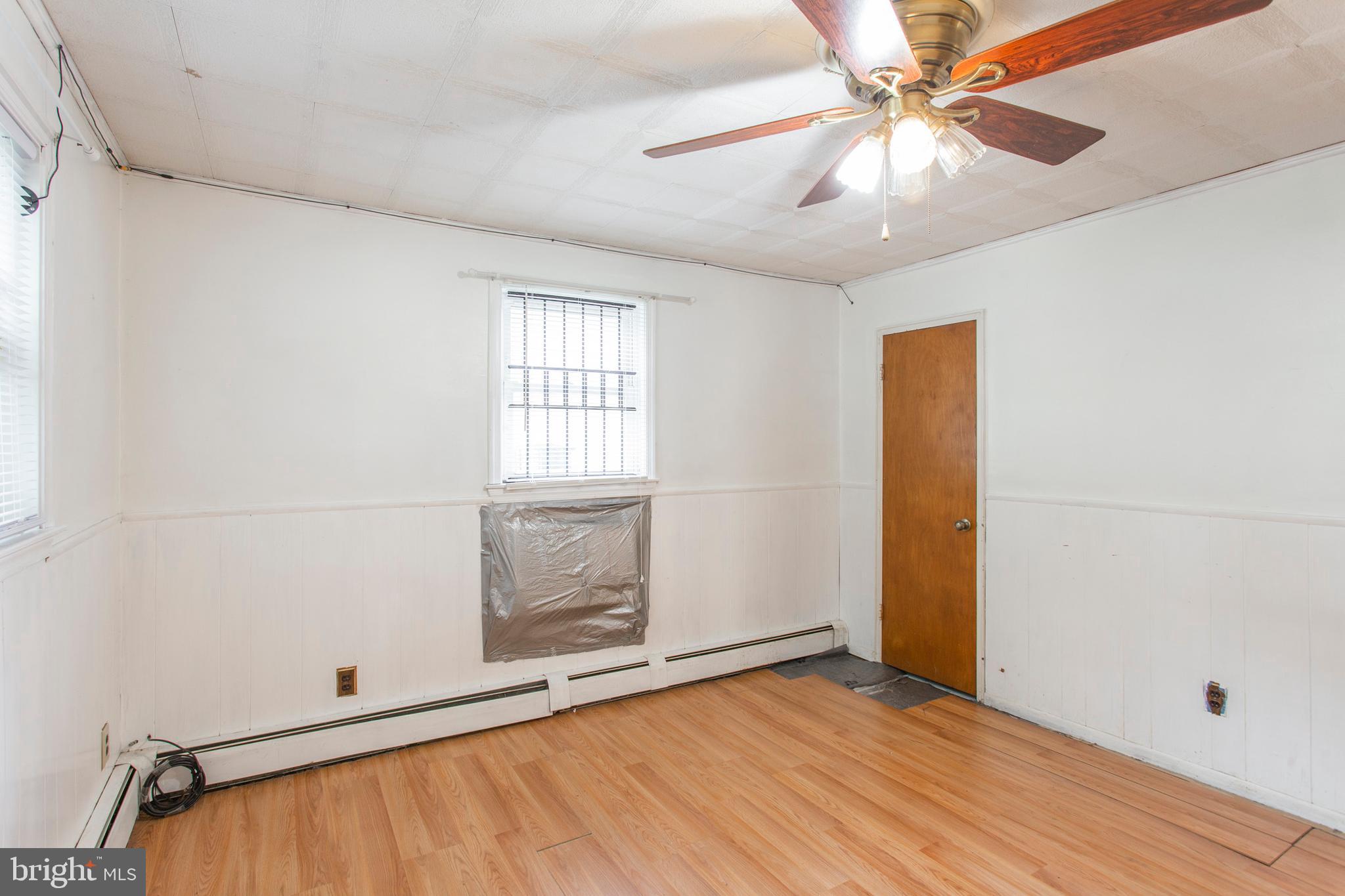 860 Quince Lane Secane, PA 19018 - Photo 12 of 32