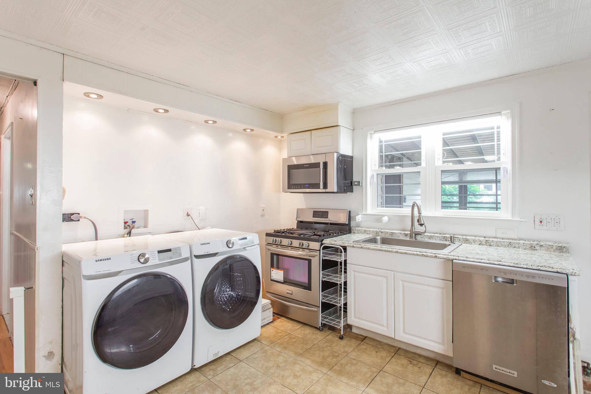 860 Quince Lane Secane, PA 19018 - Photo 15 of 32