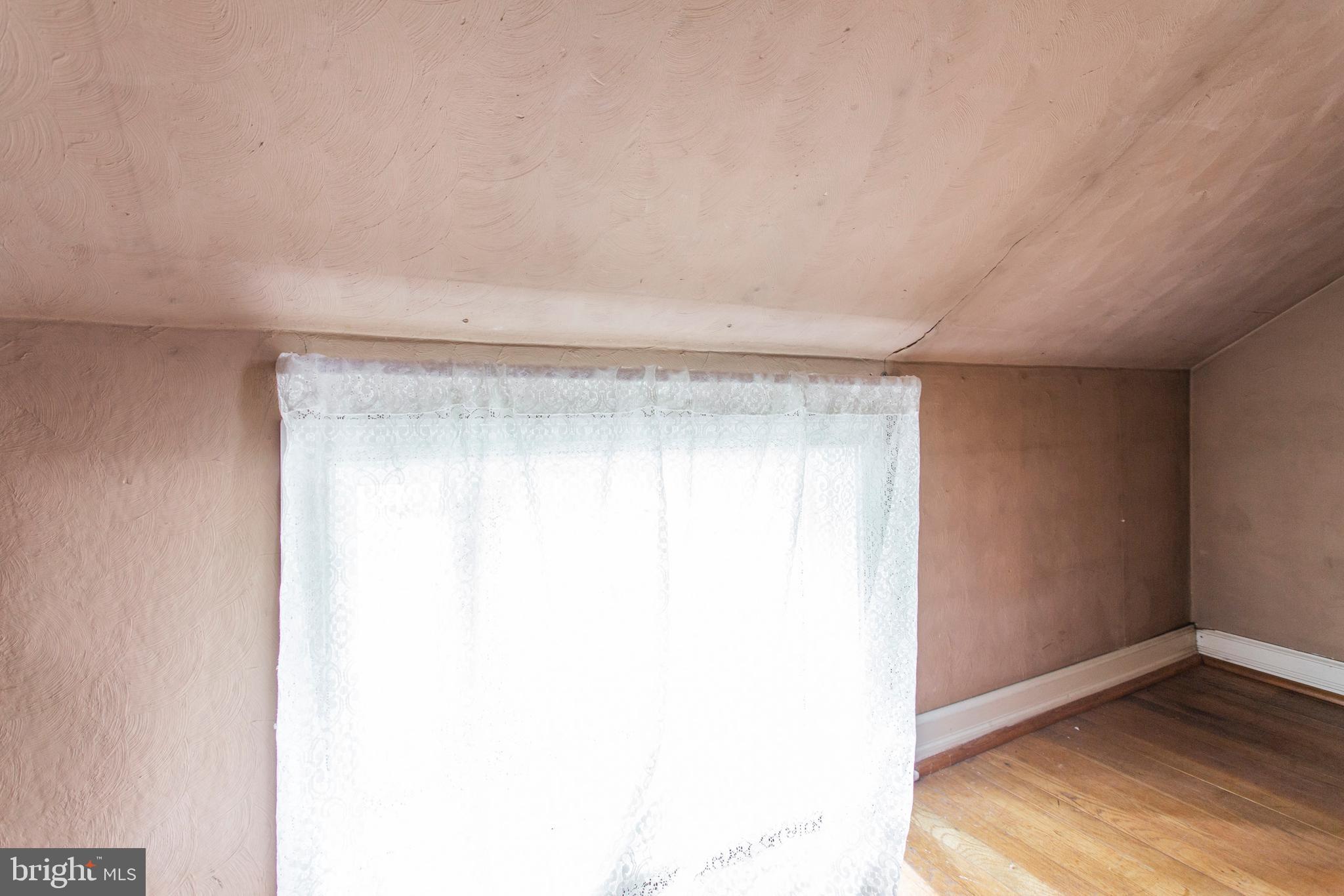 860 Quince Lane Secane, PA 19018 - Photo 19 of 32