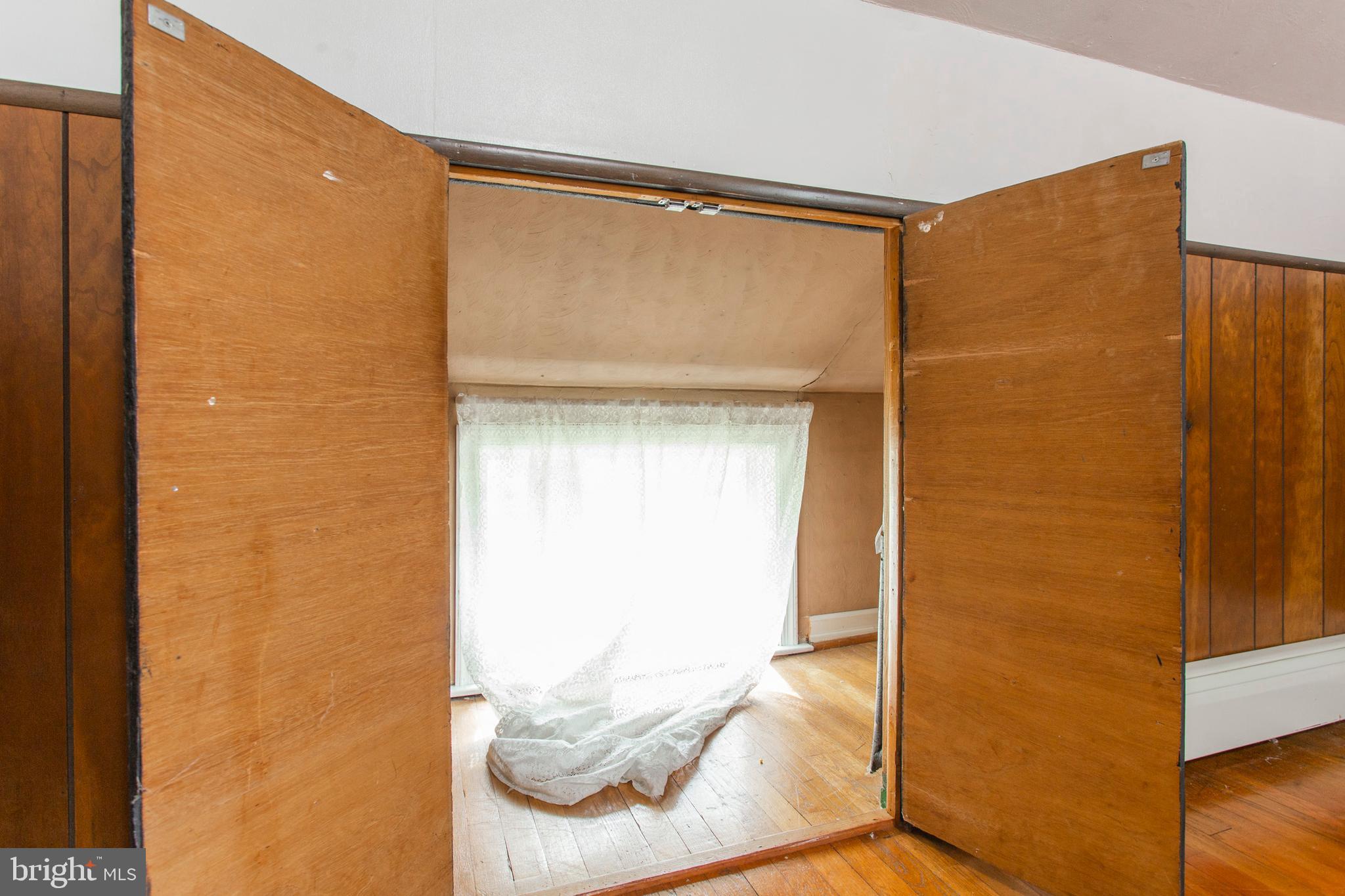 860 Quince Lane Secane, PA 19018 - Photo 20 of 32