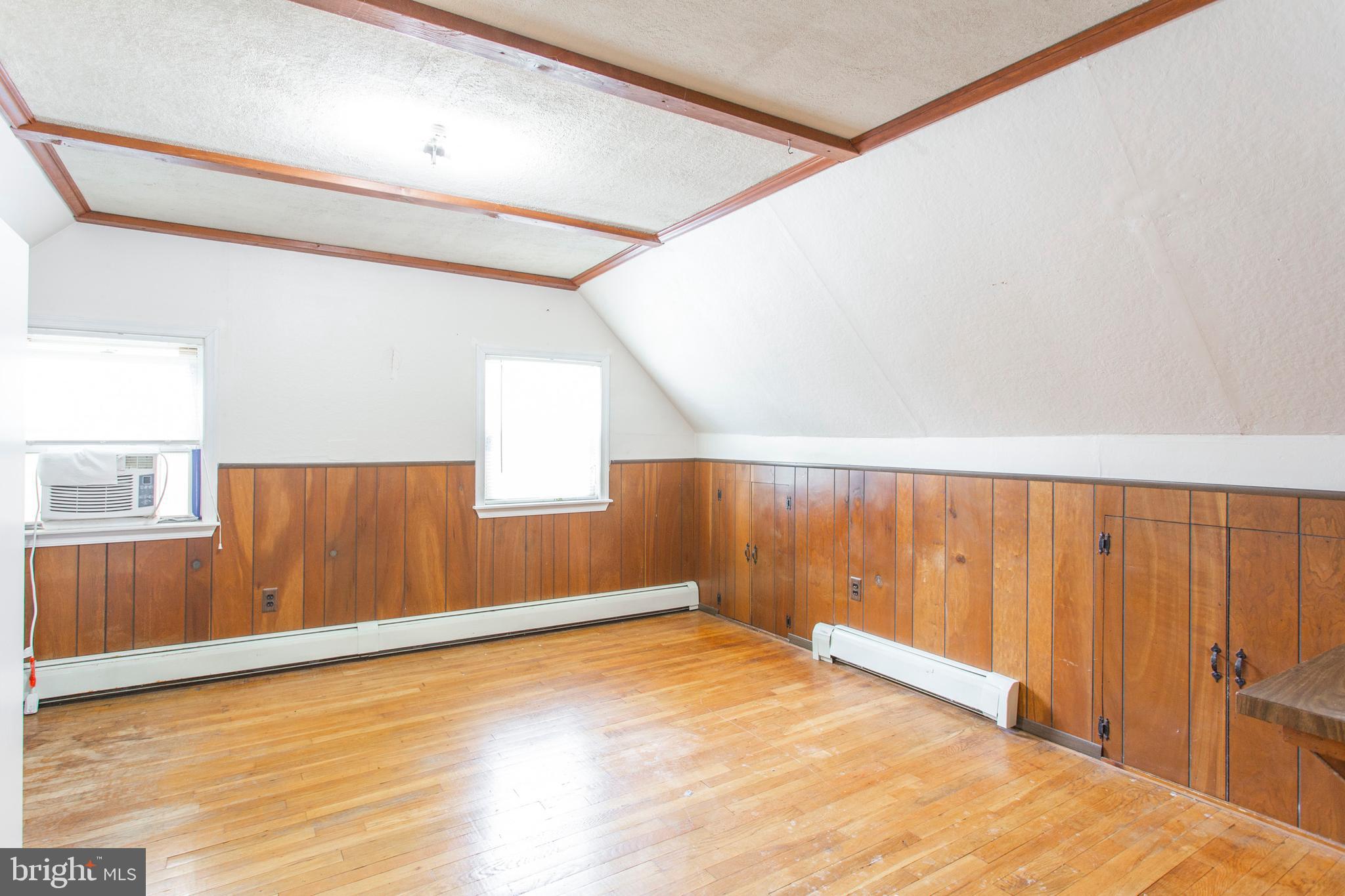 860 Quince Lane Secane, PA 19018 - Photo 22 of 32