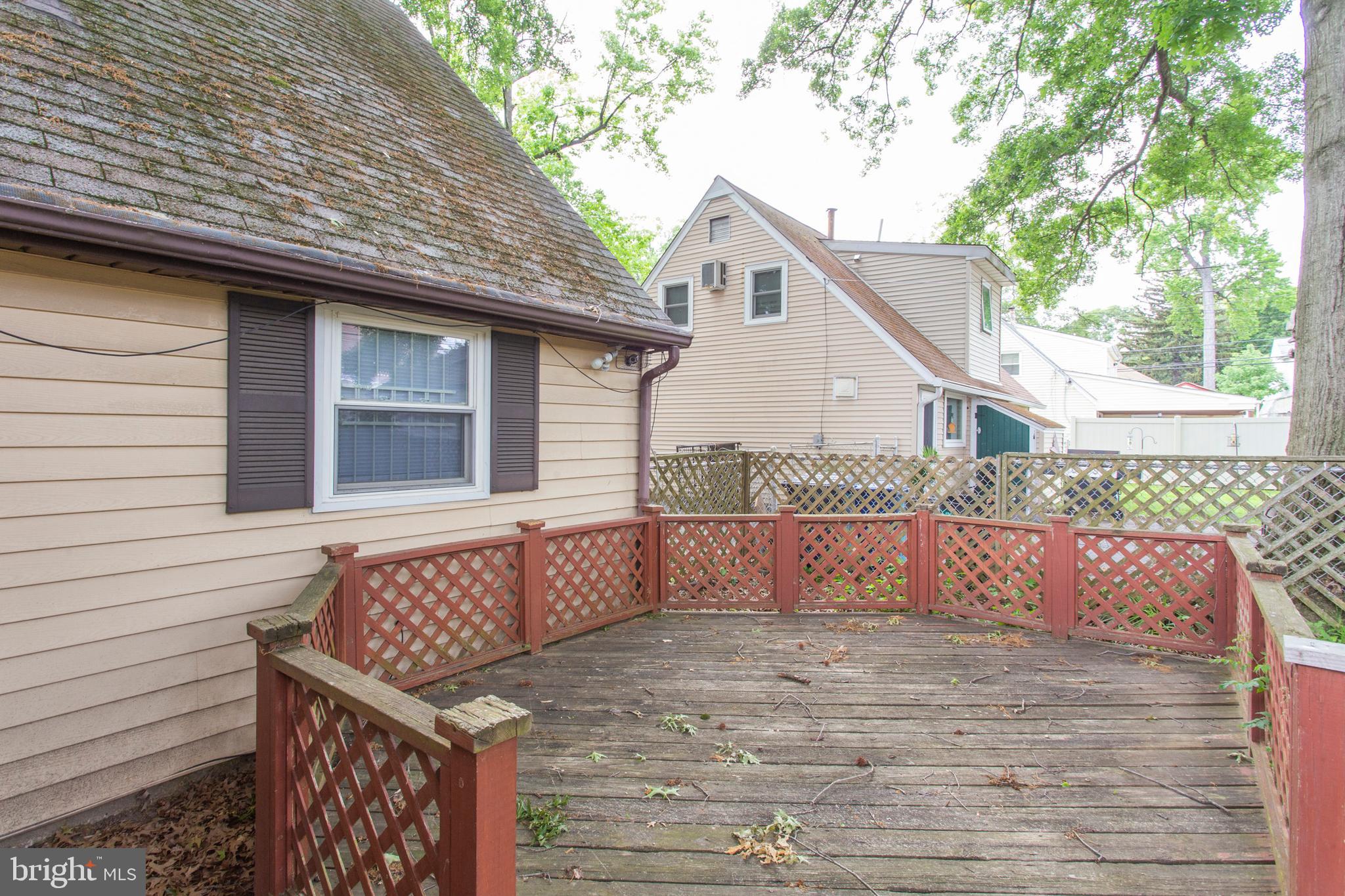 860 Quince Lane Secane, PA 19018 - Photo 28 of 32