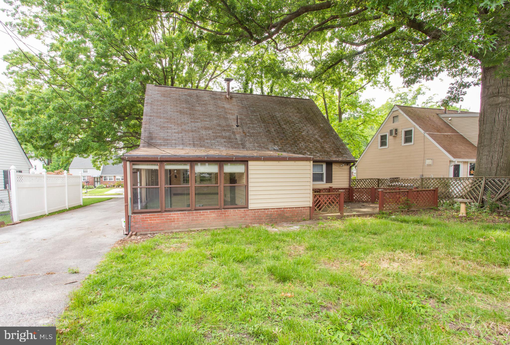 860 Quince Lane Secane, PA 19018 - Photo 31 of 32