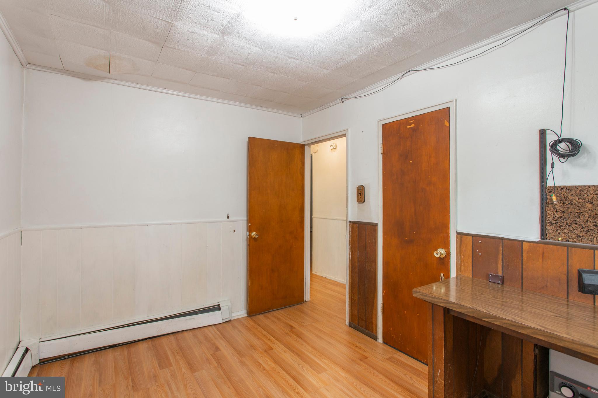 860 Quince Lane Secane, PA 19018 - Photo 10 of 32