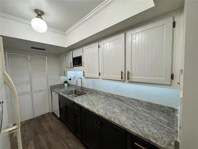 $169,000 | 4405 Vieux Carre Circle, Unit 46, Tampa, FL 33613