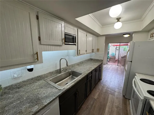 $169,000 | 4405 Vieux Carre Circle, Unit 46, Tampa, FL 33613