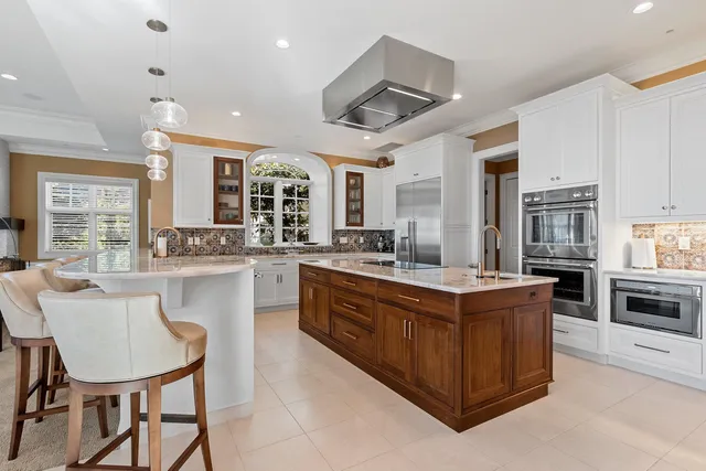 $2,650,000 | 3555 Nicolet Drive, Green Bay, WI 54311