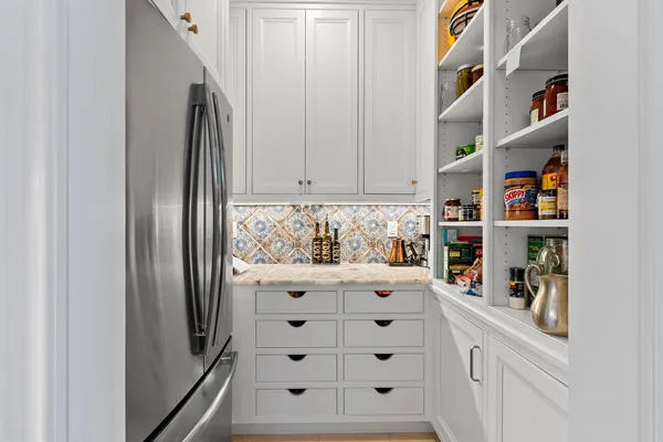 $2,650,000 | 3555 Nicolet Drive, Green Bay, WI 54311