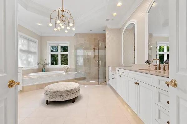 $2,650,000 | 3555 Nicolet Drive, Green Bay, WI 54311