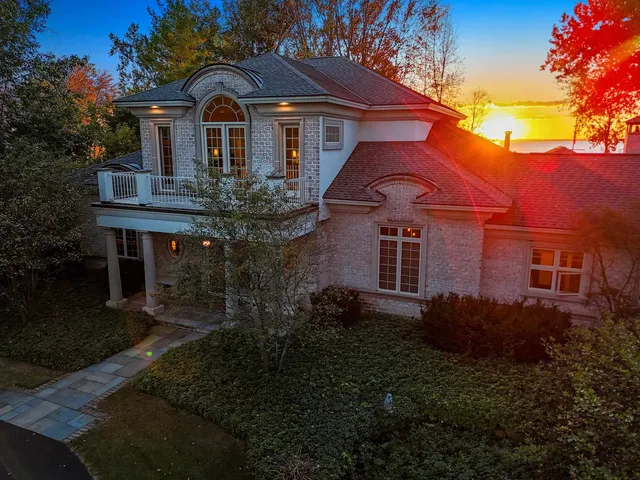 $2,650,000 | 3555 Nicolet Drive, Green Bay, WI 54311