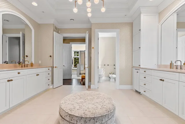 $2,650,000 | 3555 Nicolet Drive, Green Bay, WI 54311