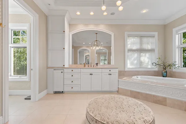 $2,650,000 | 3555 Nicolet Drive, Green Bay, WI 54311