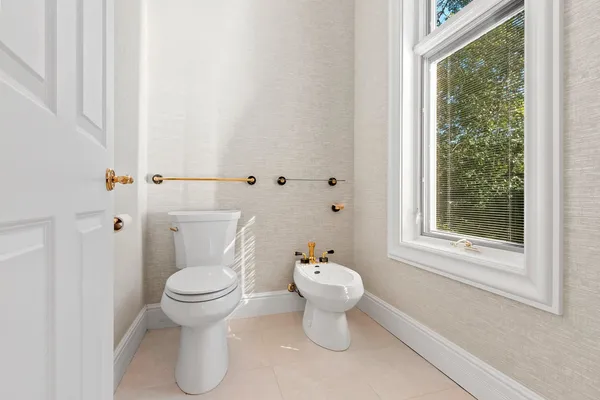 $2,650,000 | 3555 Nicolet Drive, Green Bay, WI 54311