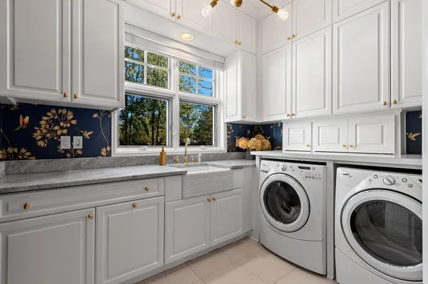 $2,650,000 | 3555 Nicolet Drive, Green Bay, WI 54311