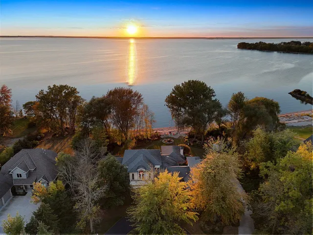 $2,650,000 | 3555 Nicolet Drive, Green Bay, WI 54311
