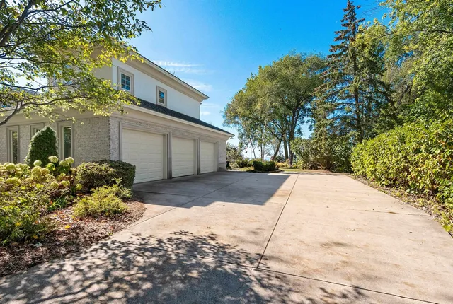 $2,650,000 | 3555 Nicolet Drive, Green Bay, WI 54311