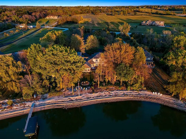 $2,650,000 | 3555 Nicolet Drive, Green Bay, WI 54311