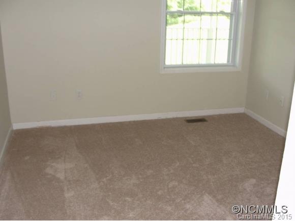 7232 Little Pine Road Marshall, NC 28753 - Photo 5 of 9 Gallery Image 5