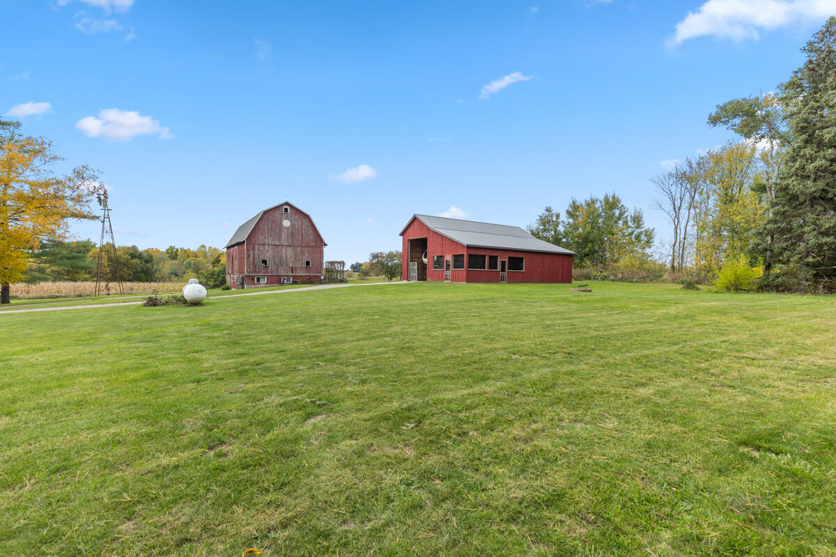11854 Belding Road Belding, MI 48809 - Photo 36 of 44