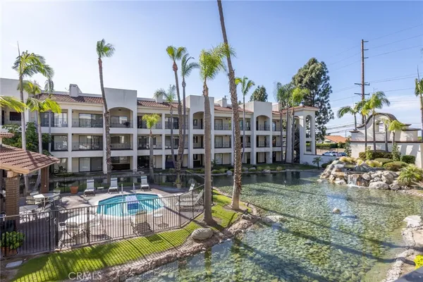 $575,000 | 11630 Warner Avenue, Unit 505, Fountain Valley, CA 92708