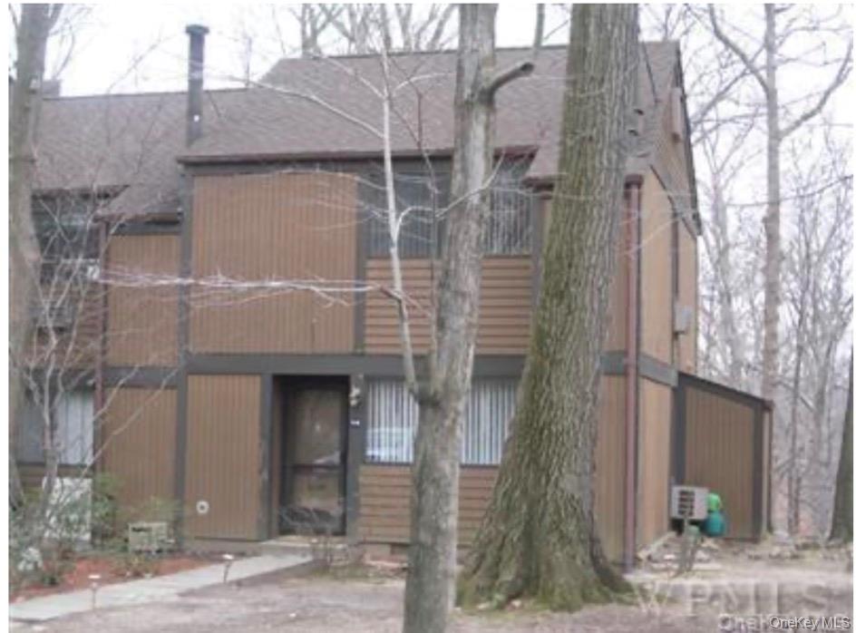 114 Round Hill Road Dobbs Ferry, NY 10522 - Photo 1 of 10 Gallery Image 1