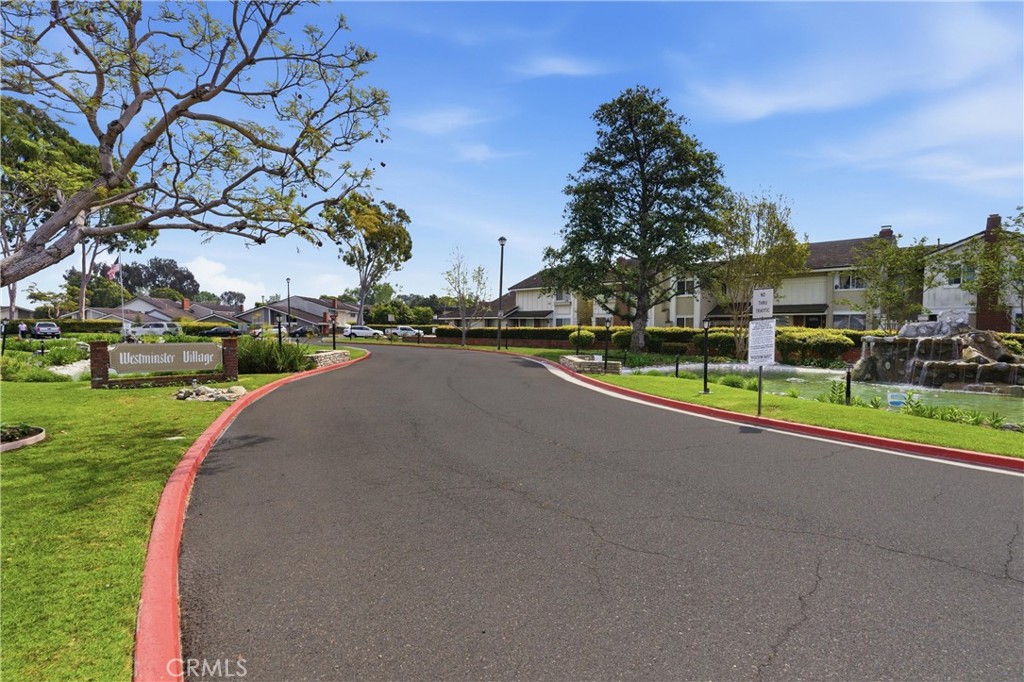 5021 Vauxhall Road Westminster, CA 92683 - Photo 32 of 38 Immaculately Maintained Private Roads