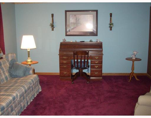 330 Engbert Road Johnstown, PA 15904 - Photo 7 of 16 Living Room. Living room