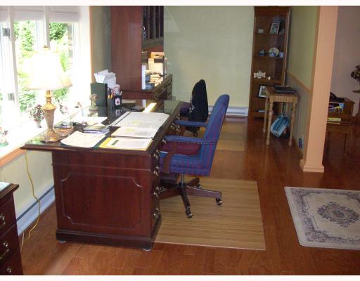 330 Engbert Road Johnstown, PA 15904 - Photo 9 of 16 Studio/Study/Office. Office area