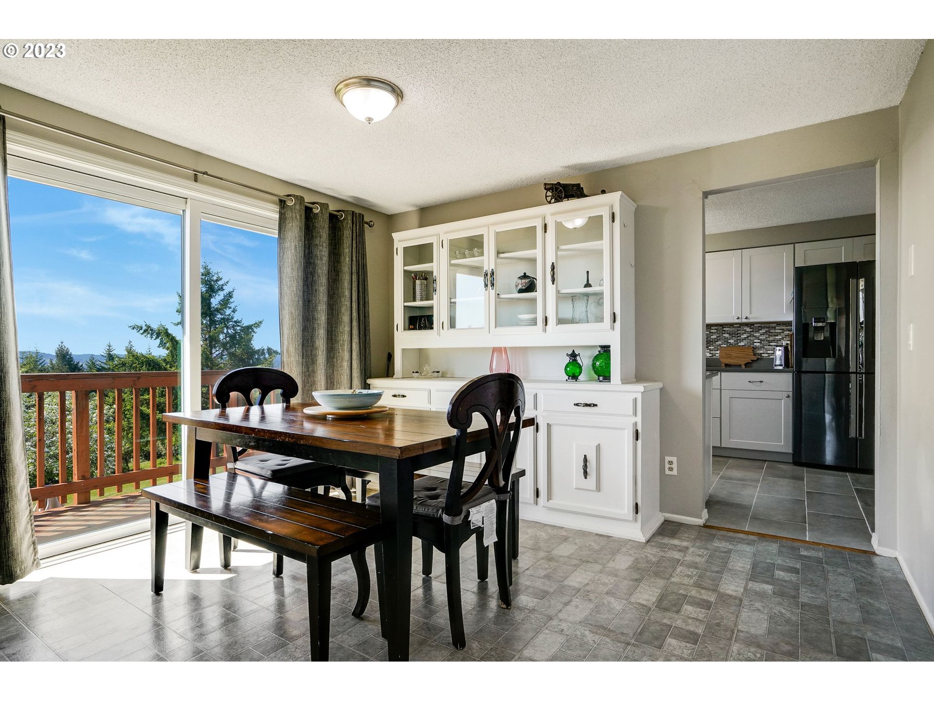 14410 Orchard Knob Road Dallas, OR 97338 - Photo 9 of 48 a dining room with furniture and window
