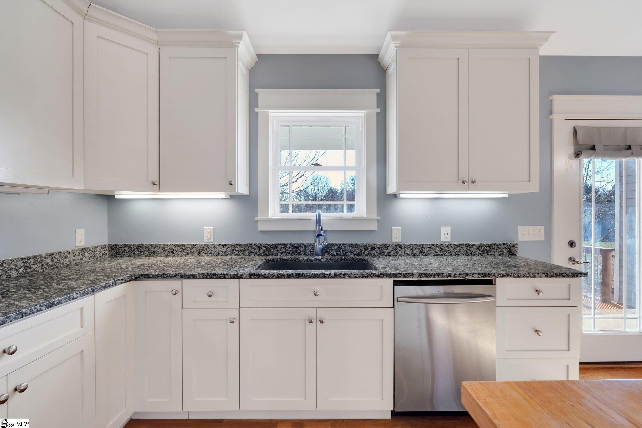 127 Lowe Road Piedmont, SC 29673 - Photo 11 of 35 Gallery Image 11