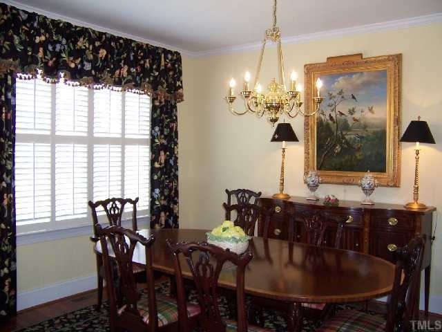2313 Elmsford Way Raleigh, NC 27608 - Photo 4 of 12 Dining Room