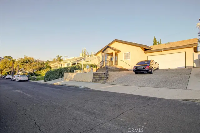 $4,500 | 10624 McClemont Avenue, Tujunga, CA 91042