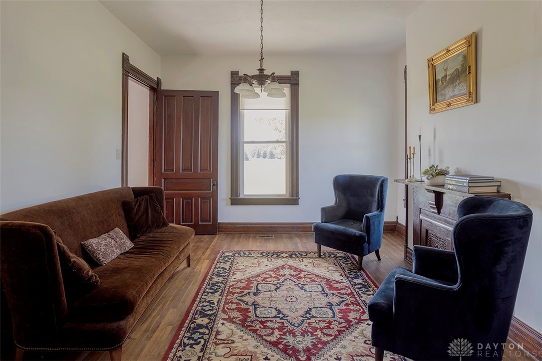 727 Clifton Road Xenia, OH 45385 - Photo 17 of 49 Parlor