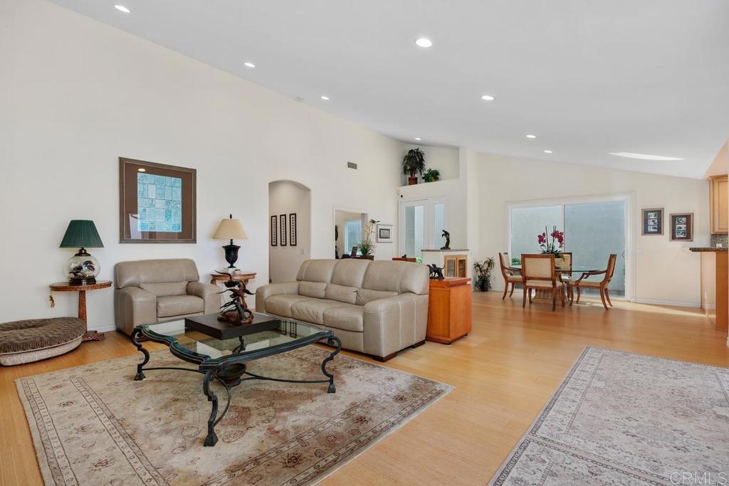 14042 Rue Monaco Del Mar, CA 92014 - Photo 11 of 32