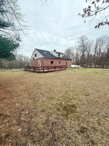 $2,350 | 371 Wilbraham Street, Unit 1, Palmer, MA 01069