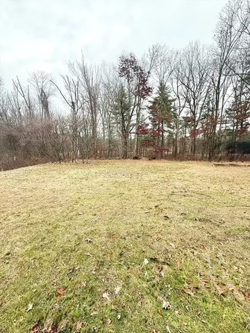 $2,350 | 371 Wilbraham Street, Unit 1, Palmer, MA 01069