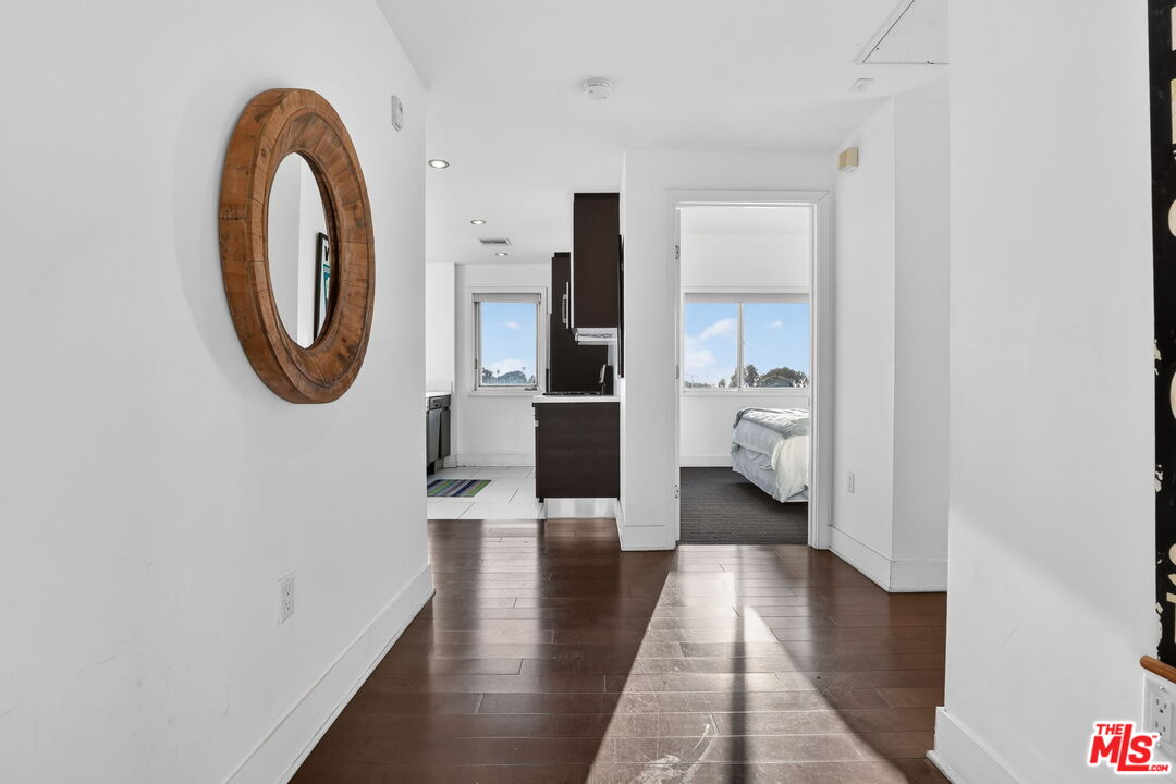 7857 West Manchester Avenue, Unit PH9 Playa del Rey, CA 90293 - Photo 8 of 31