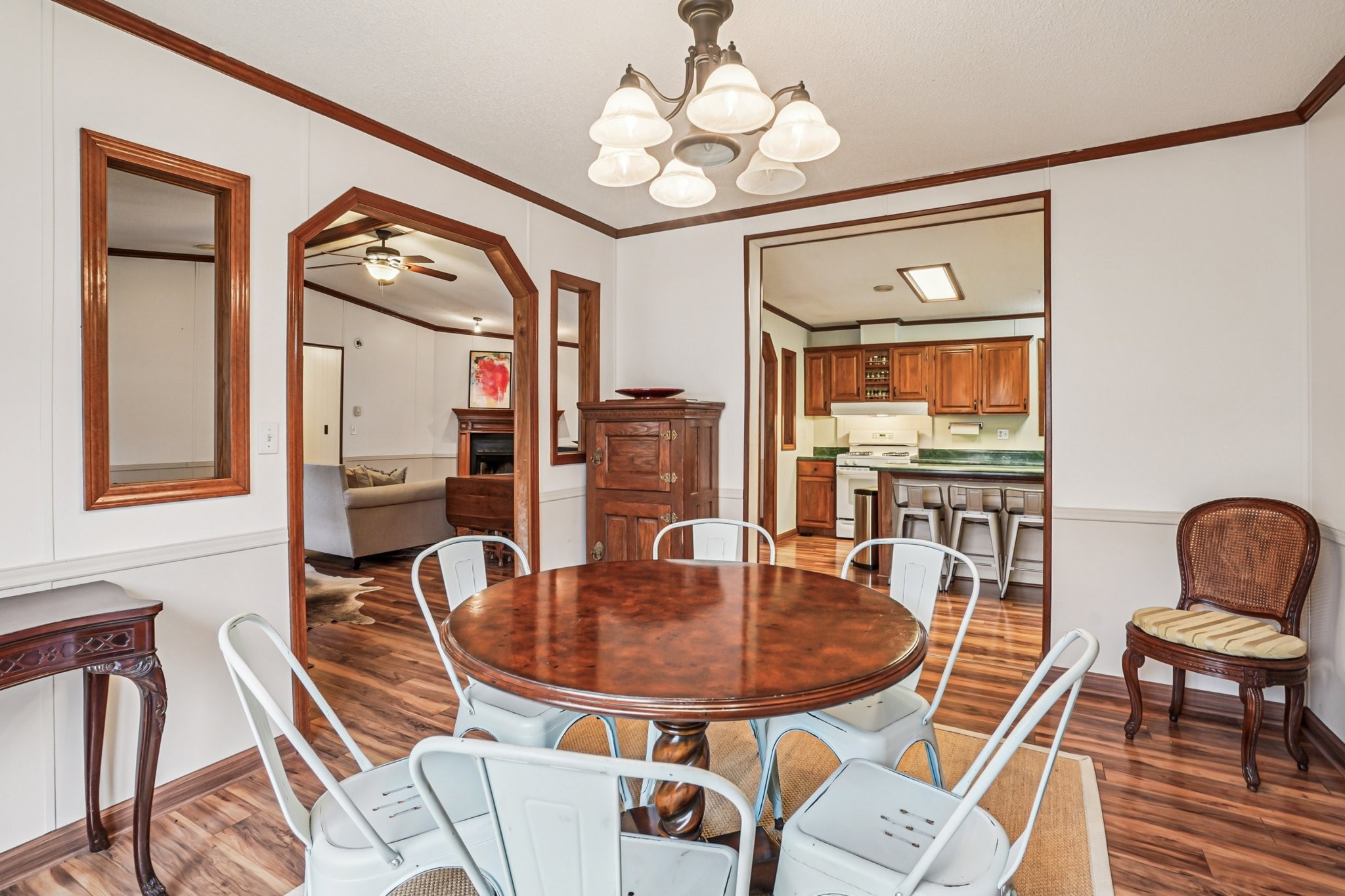3668 Old Sams Creek Road Pegram, TN 37143 - Photo 14 of 60 a dining room with furniture and window