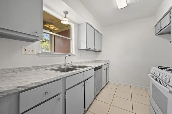 $455,000 | 7105 Cannonleague Drive, Austin, TX 78745