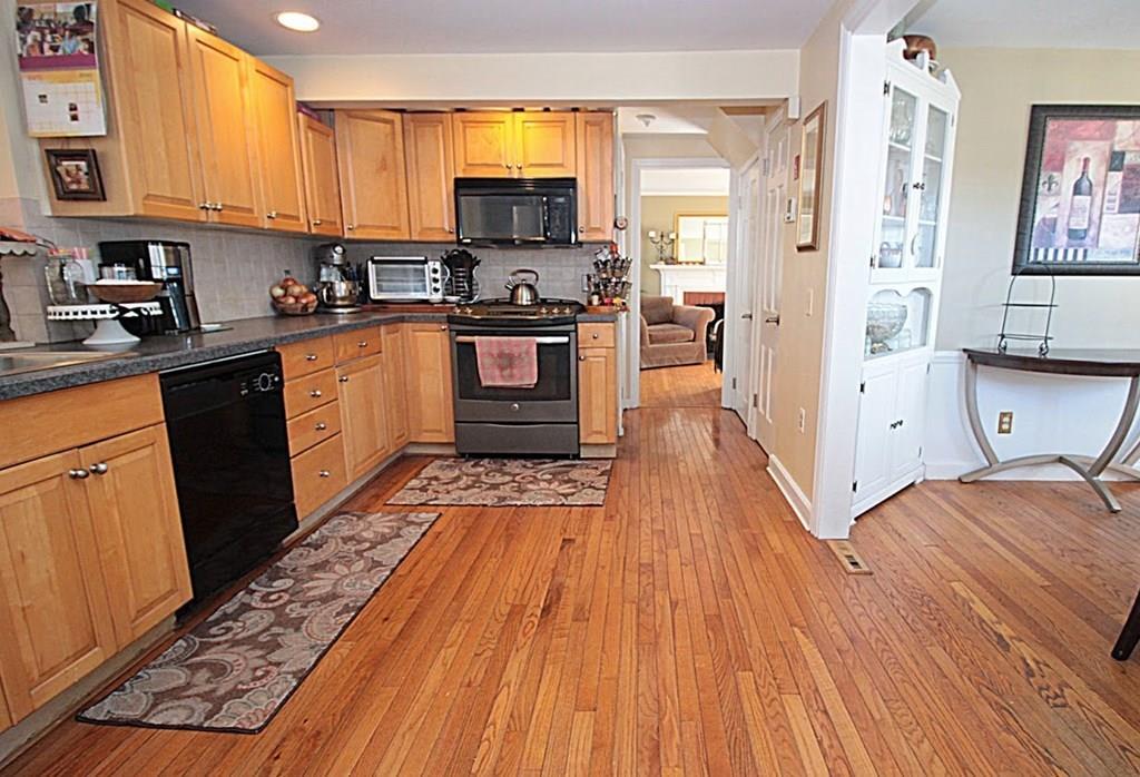 26 Kipling Street Springfield, MA 01118 - Photo 11 of 27