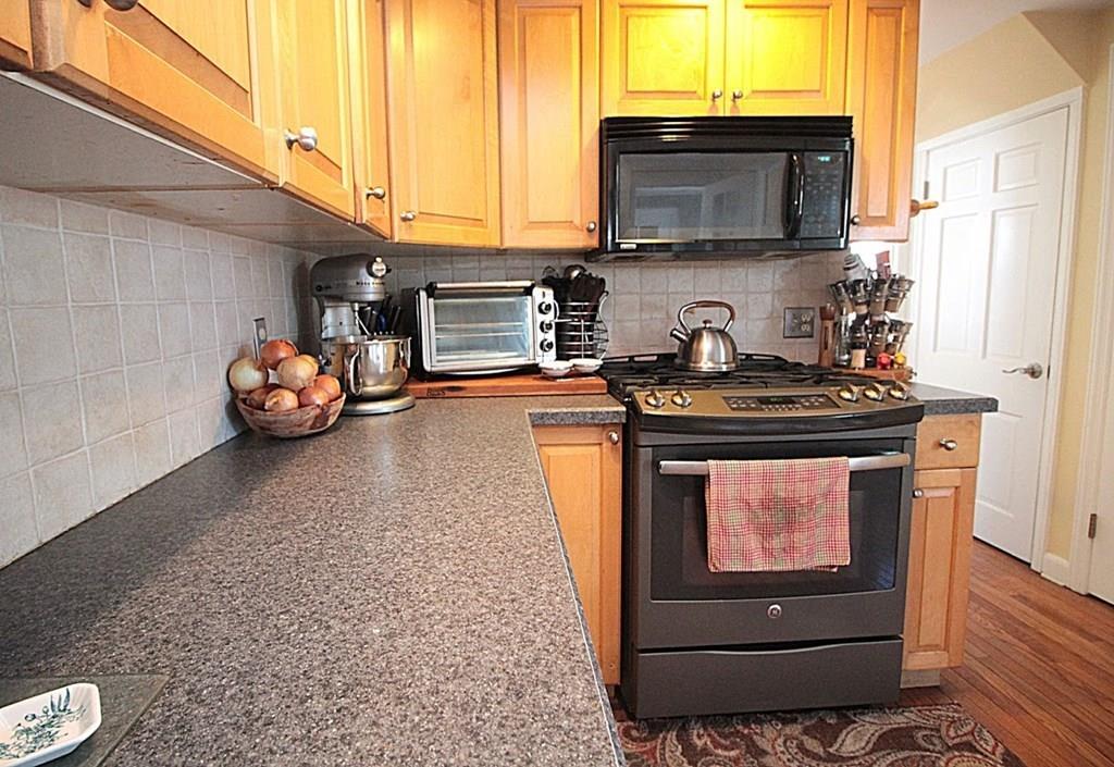 26 Kipling Street Springfield, MA 01118 - Photo 12 of 27