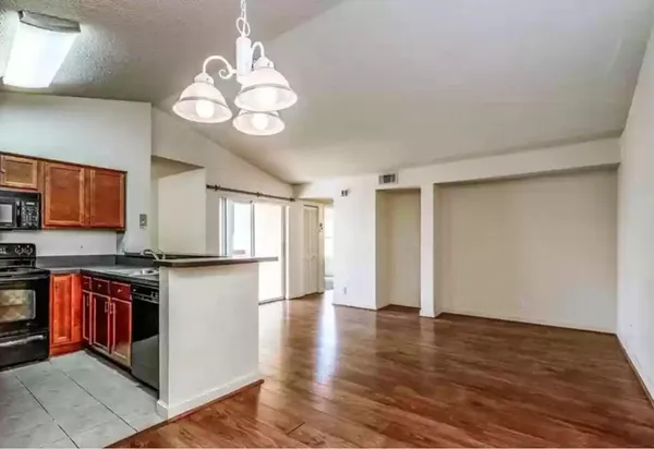 $2,500 | 7630 Westwood Drive, Unit 313, Tamarac, FL 33321