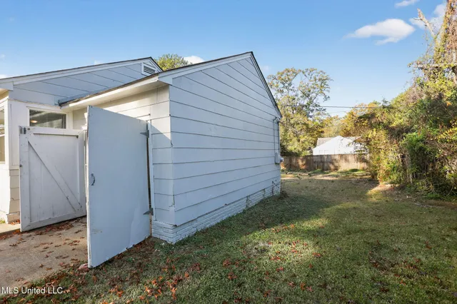 $74,900 | 4875 Churchill Drive, Jackson, MS 39206