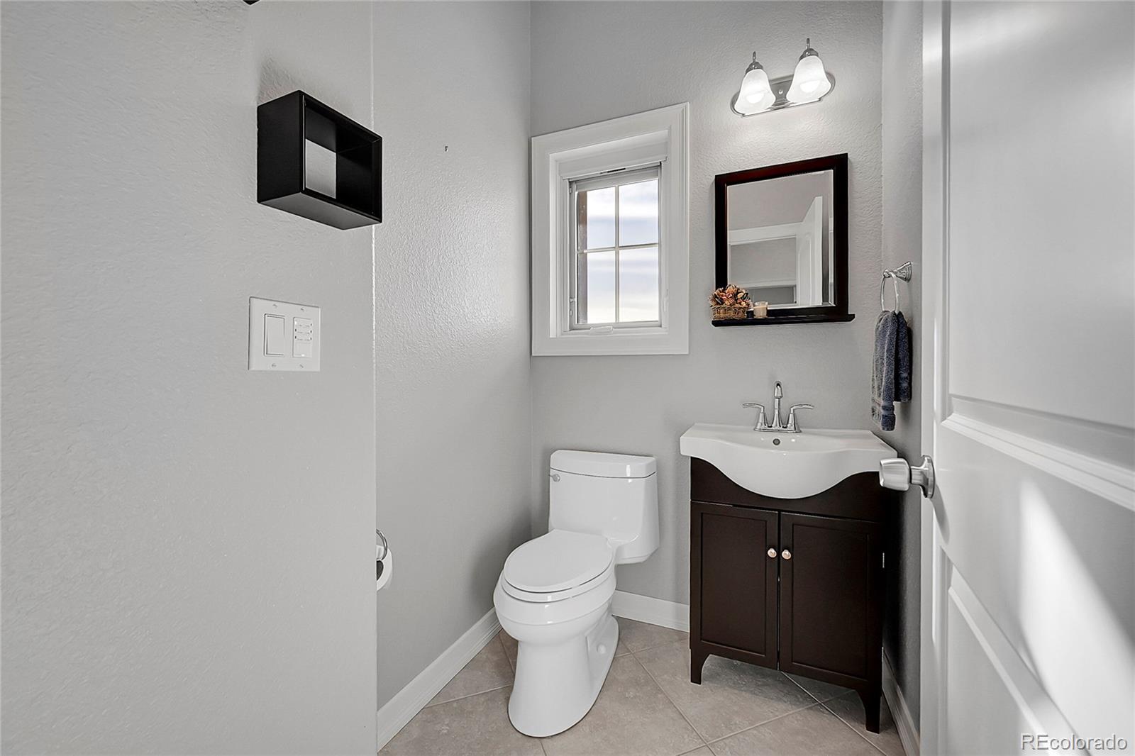 1012 South Addison Way Aurora, CO 80018 - Photo 14 of 46