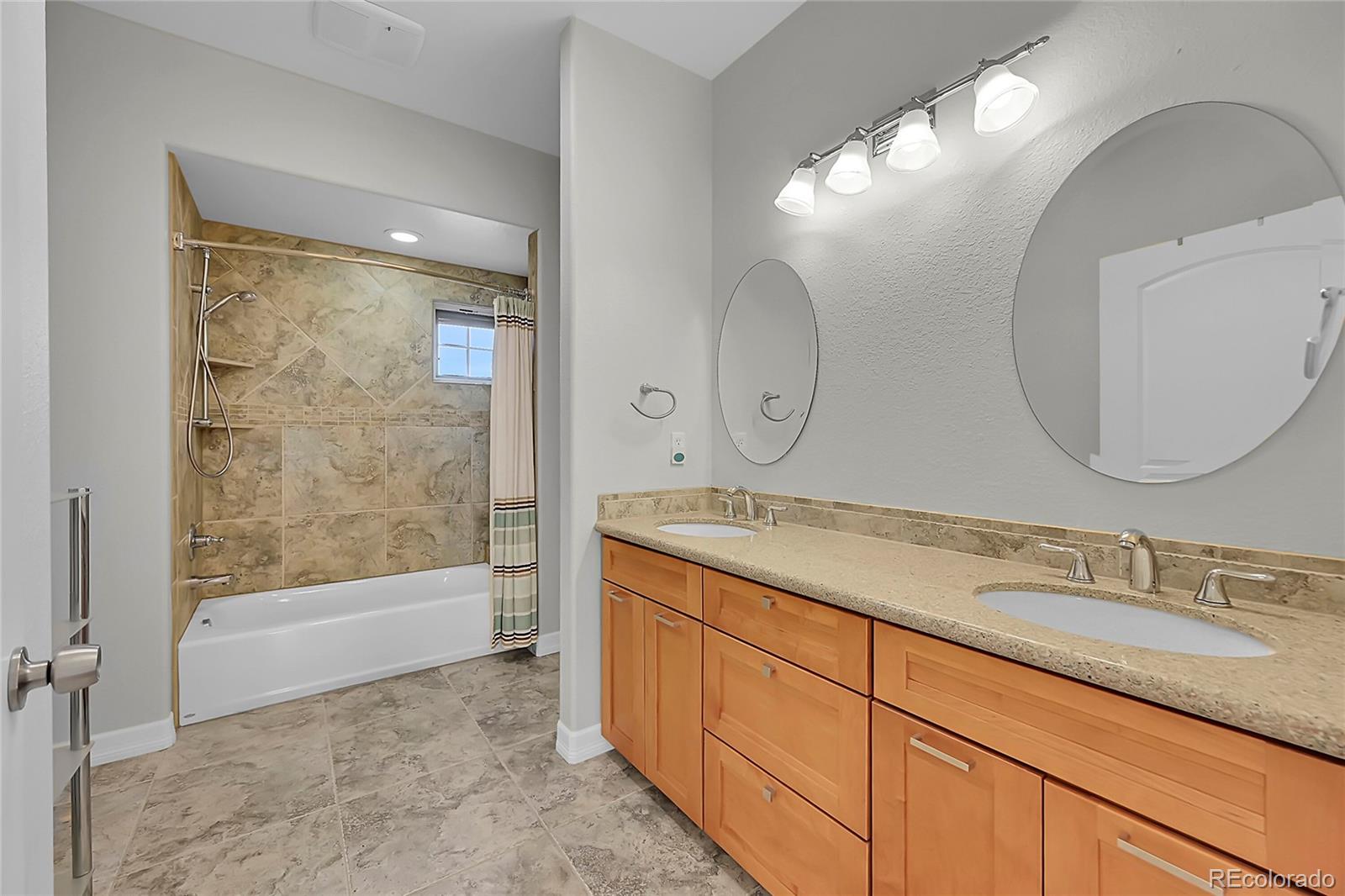 1012 South Addison Way Aurora, CO 80018 - Photo 30 of 46