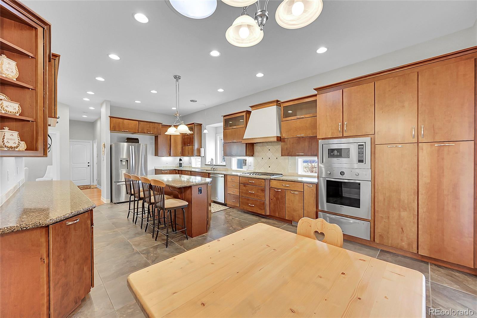 1012 South Addison Way Aurora, CO 80018 - Photo 8 of 46