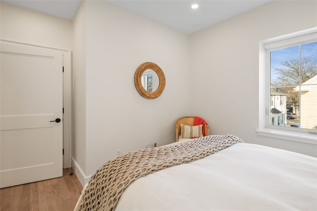 2 Eastnor Road, Unit D Newport, RI 02840 - Photo 15 of 24