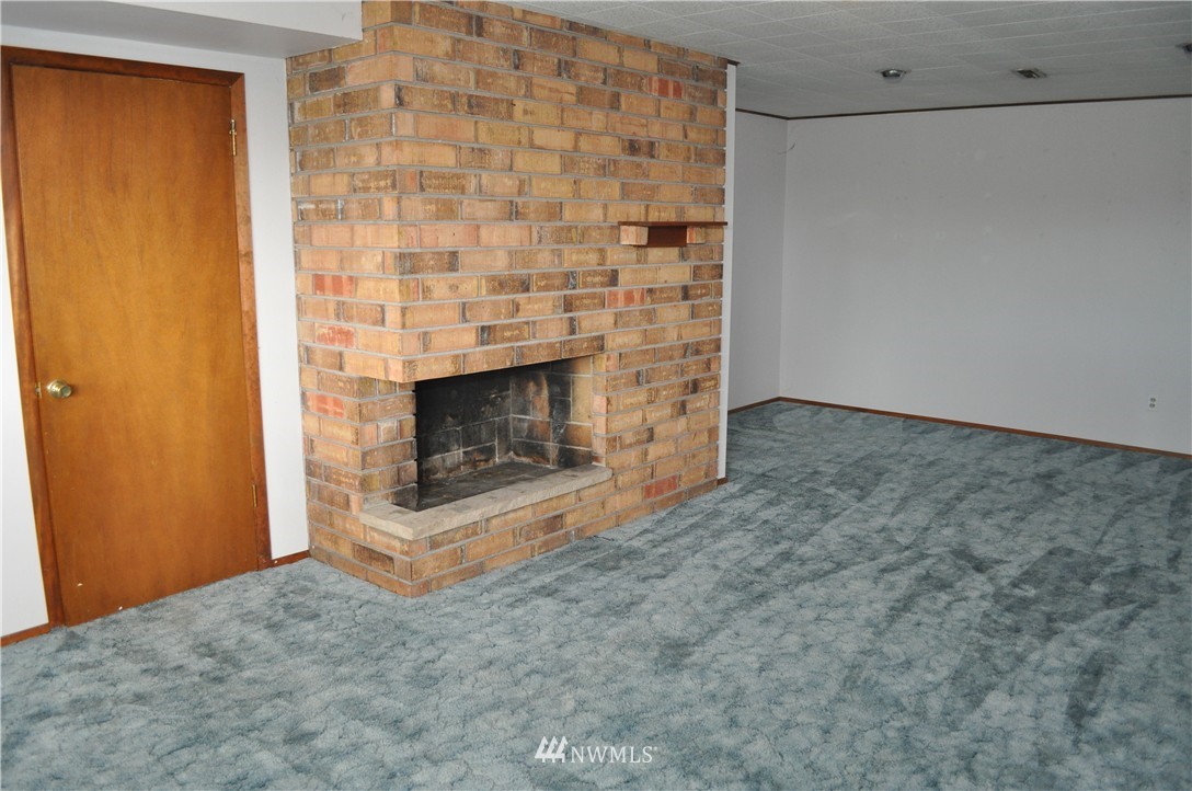 8626 Vashon View Southwest Seattle, WA 98136 - Photo 19 of 25 Gallery Image 19