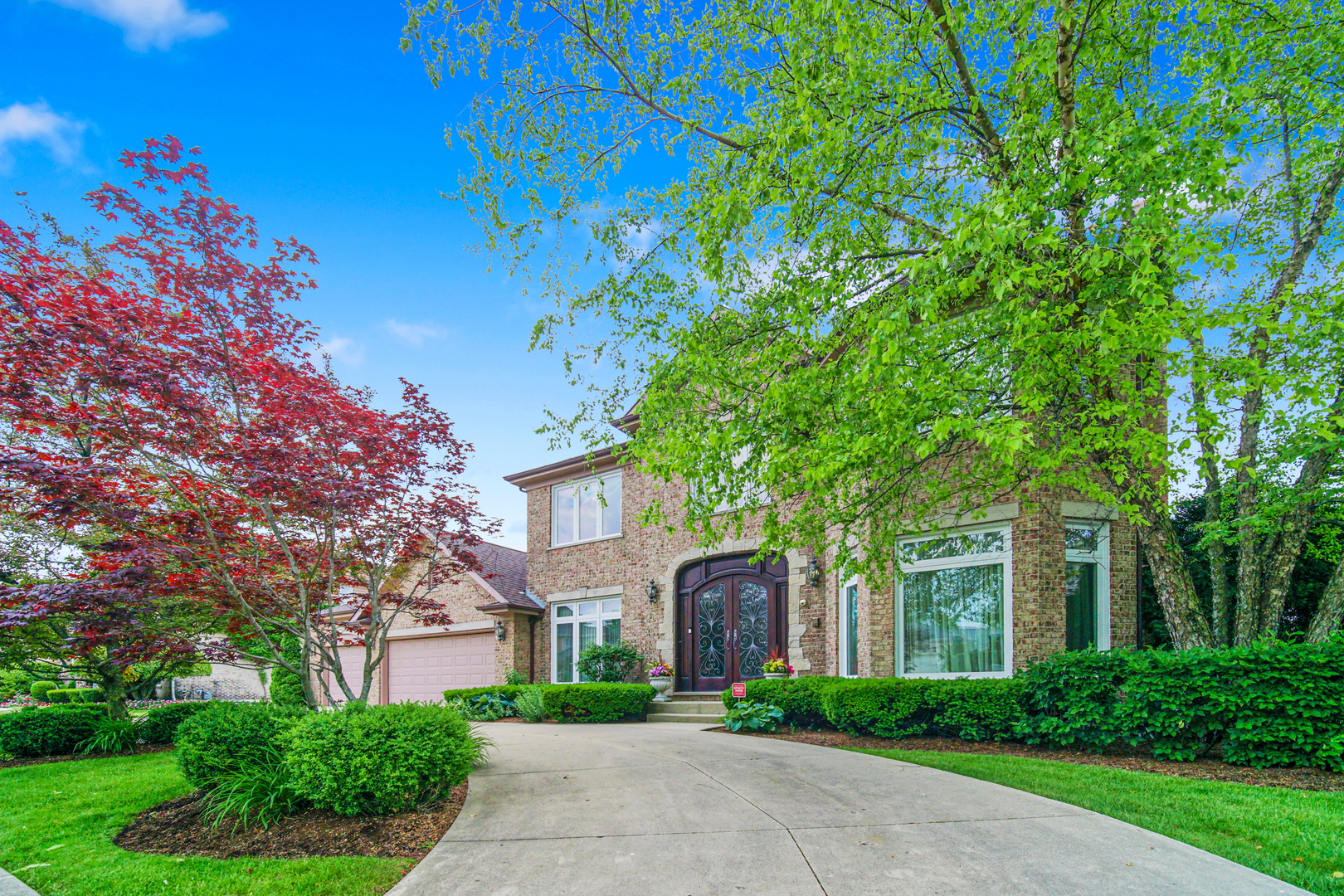 28 Riverside Drive Deerfield, IL 60015 - Photo 2 of 31 Gallery Image 2