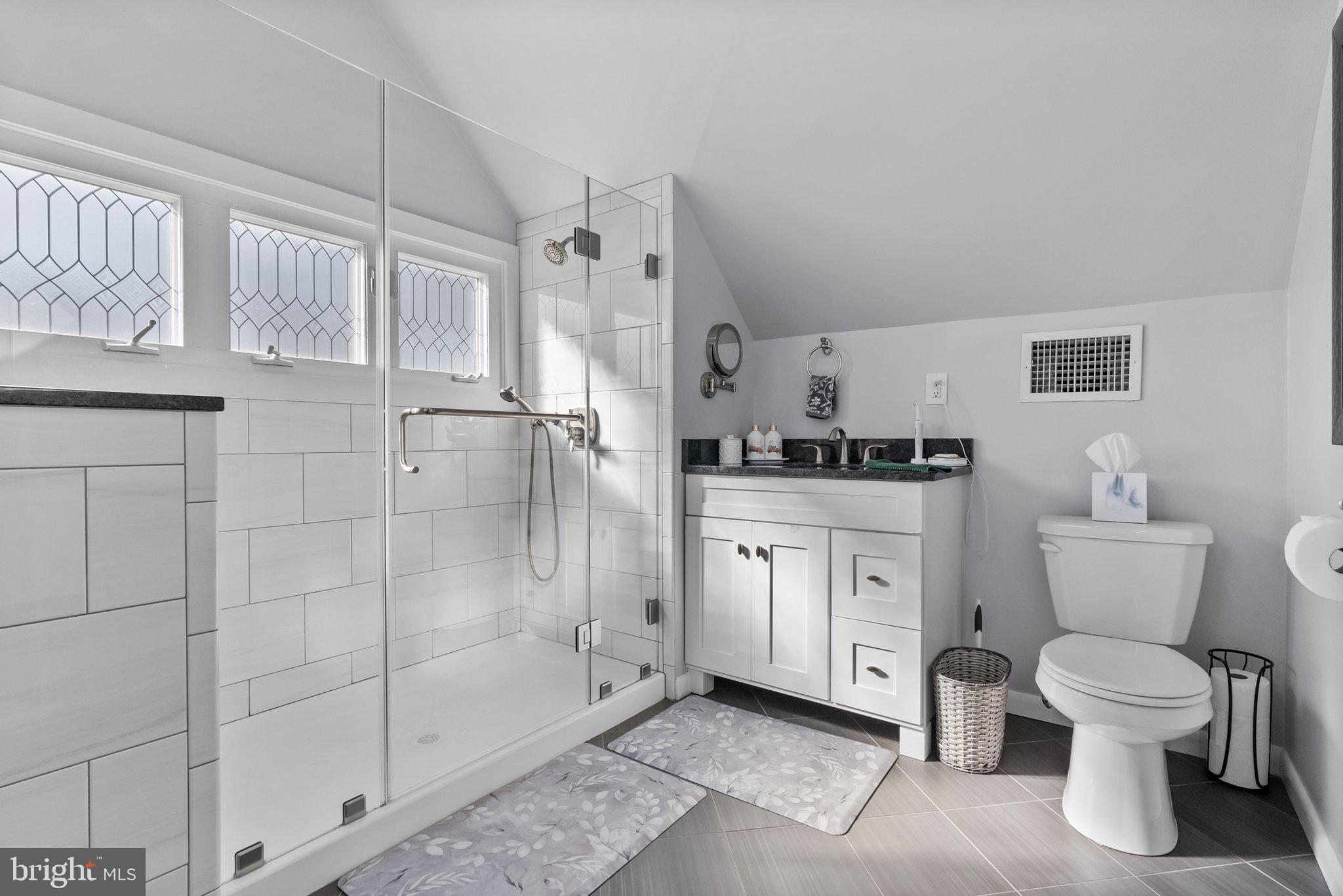 34 Seckelpear Road Levittown, PA 19056 - Photo 31 of 41 Upstairs full bathroom #3